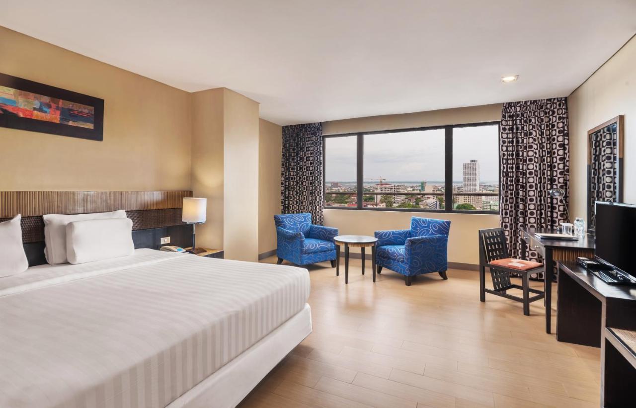 Summit Circle Cebu - Quarantine Hotel Kültér fotó